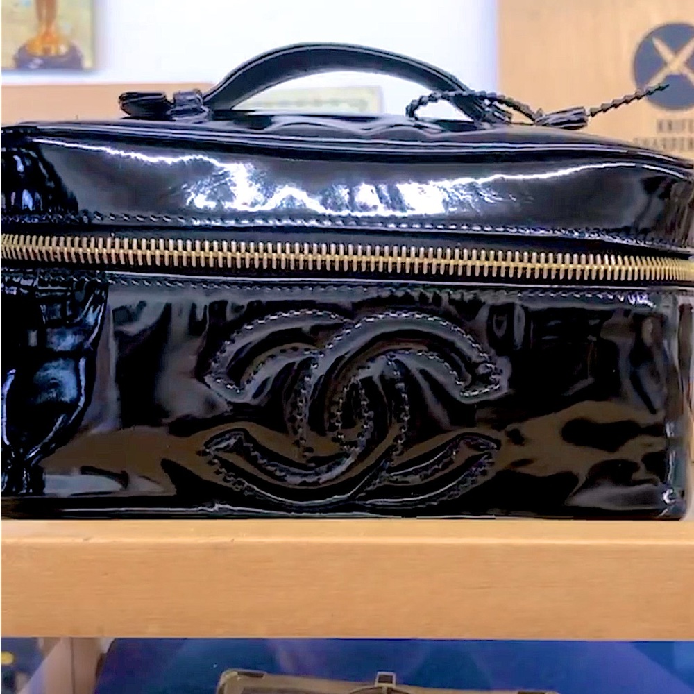 Chanel Vanity Case Black Patent - Picture 1 of 1